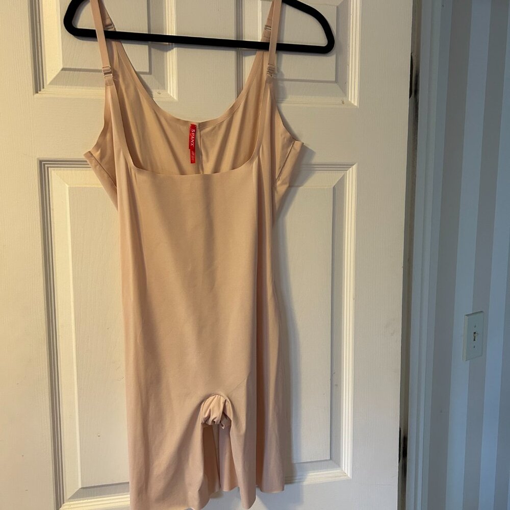 SPANX Open Bust mid-thigh bodysuit, XL/1X